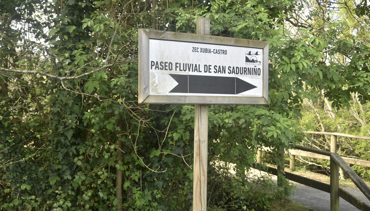 Cartel indicativo en el municipio de San Sadurniño