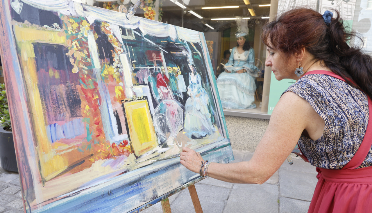 Carmen Martín pintando en AVV A Magdalena Ferrol de la Ilustración