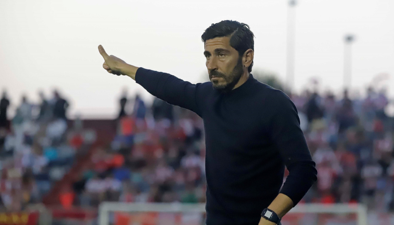 Javi Vázquez, dando instrucciones durante un partido