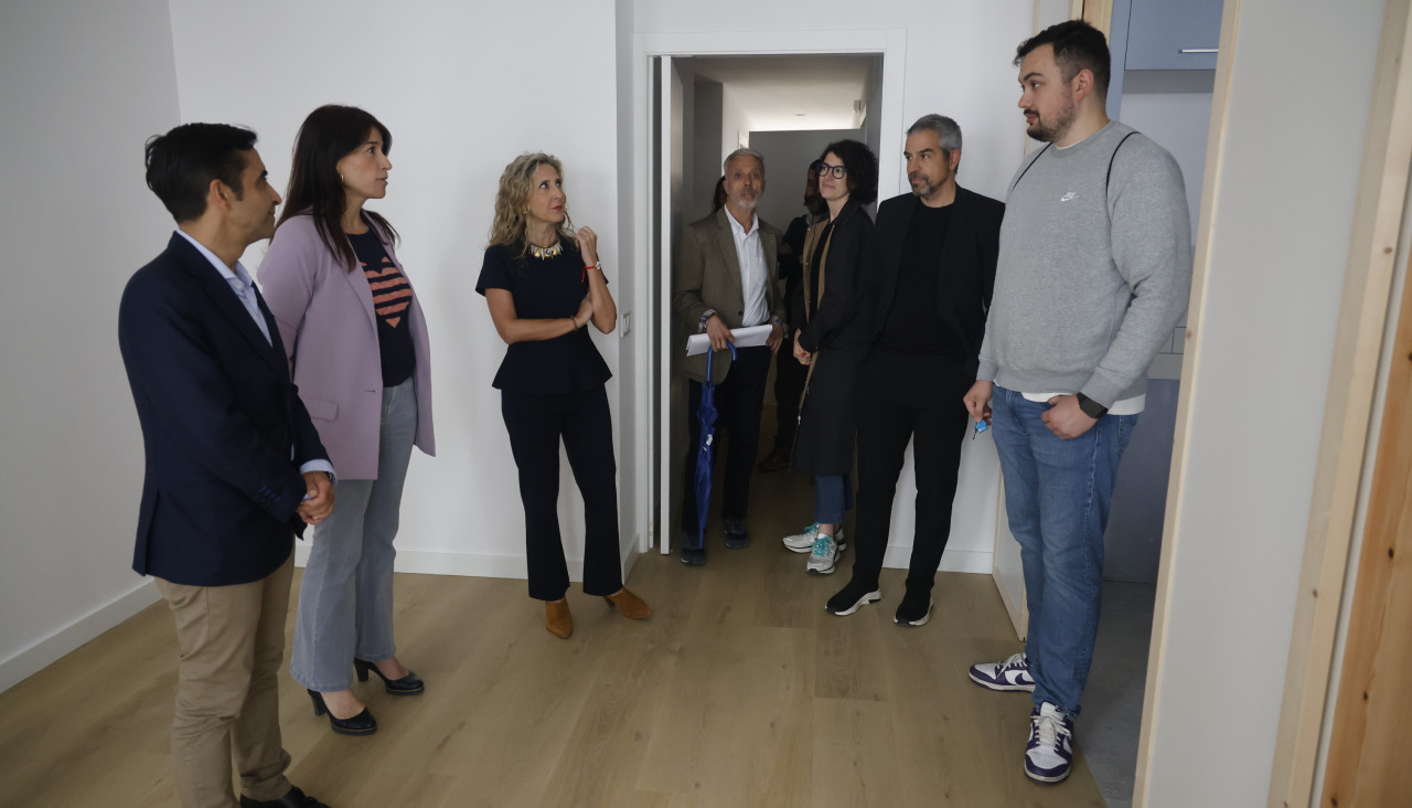 Entrega llaves plan Rexurbe Curuxeiras 8