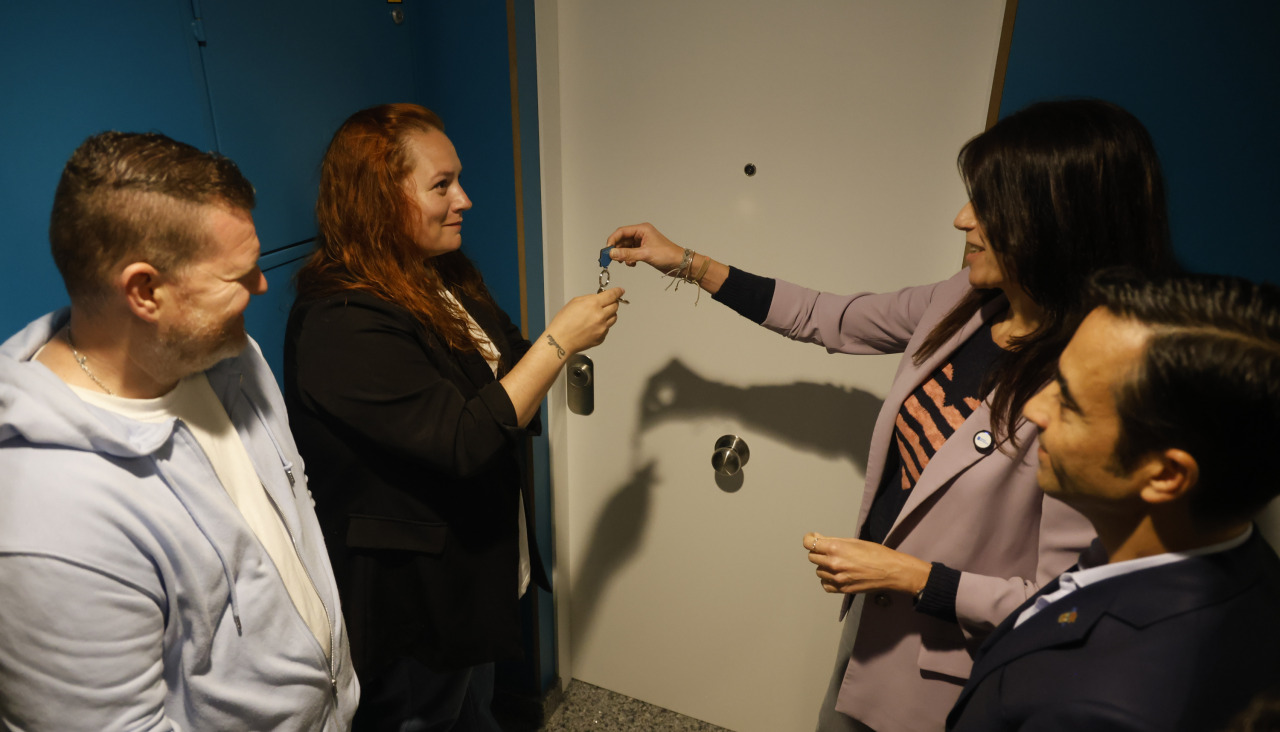 Entrega llaves plan Rexurbe Curuxeiras 8