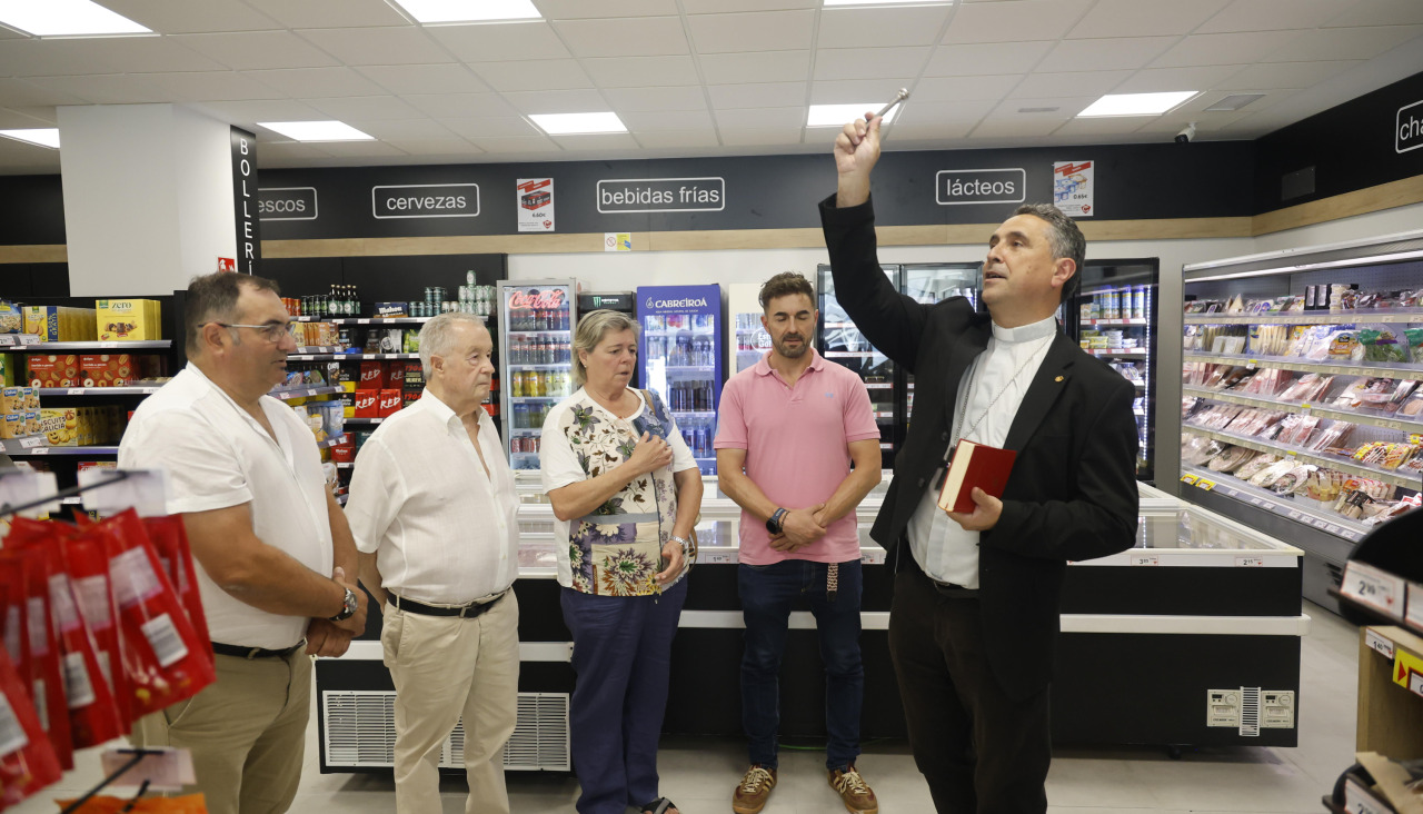 Bendición del supermercado Claudio en el Edificio Las Torres. Contará con la presencia del obispo diocesano