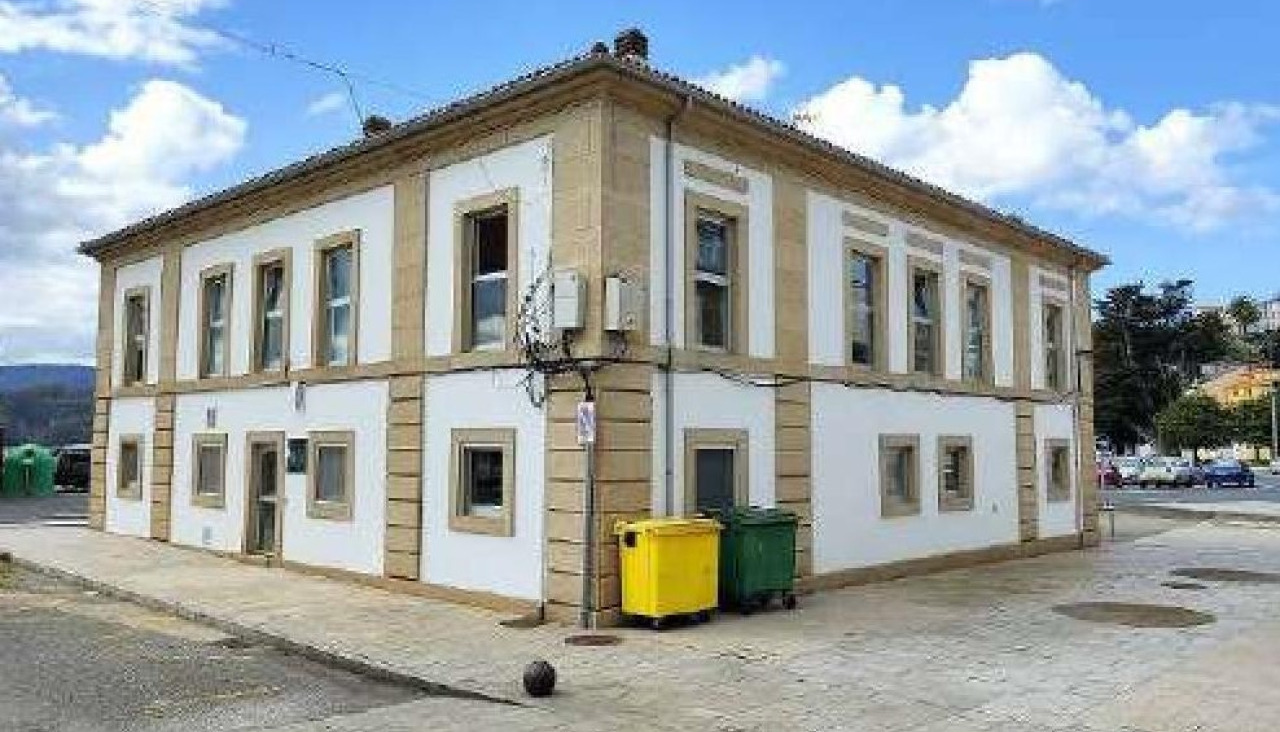 Edificio de los Servizos Sociais