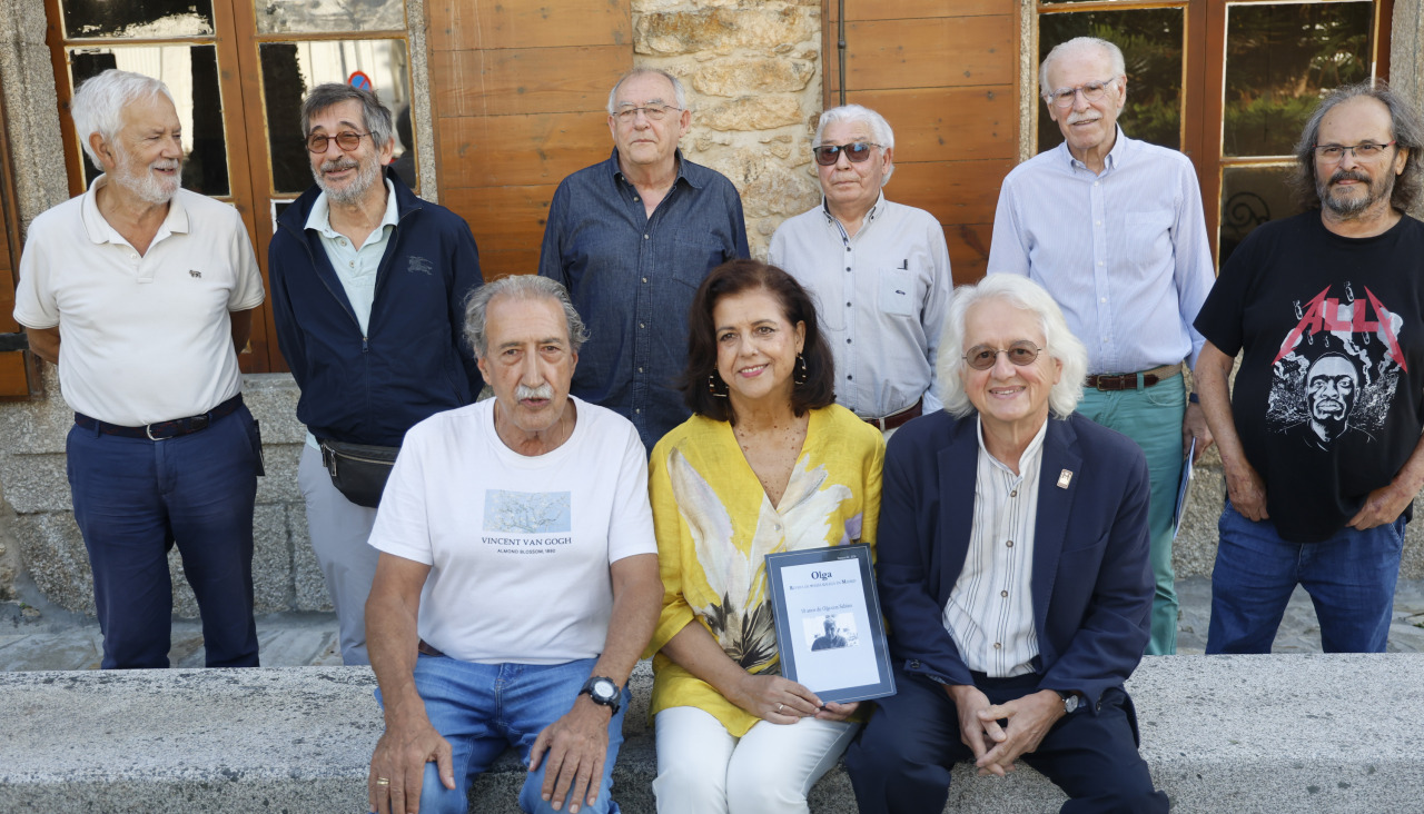 Casa das Palmeiras de Neda preséntase a revista Olga