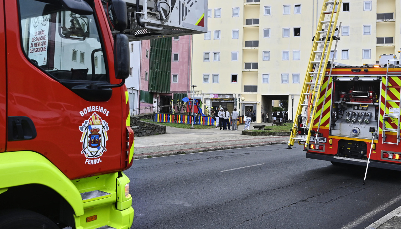 Tras localizar la fuga, los bomberos solicitaron la presencia de personal de la empresa suministradora