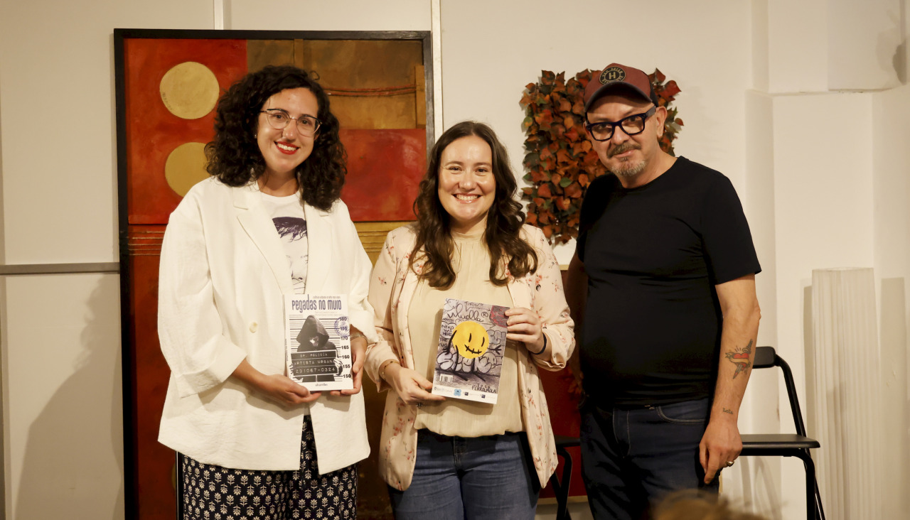 presentación Pegadas no Muro en Agrupación Artística Meninas de Canido