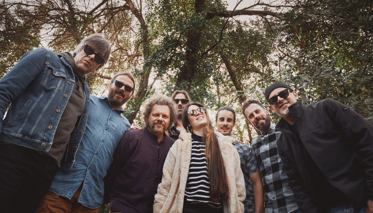 La banda viguesa Tangomango actuará con el compostelano en la sala La Room