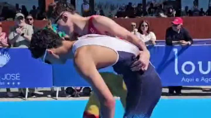 Suárez y Riola celebrando su oro y plata en Portugal