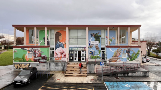 mural de la casa da mocidade de Narón