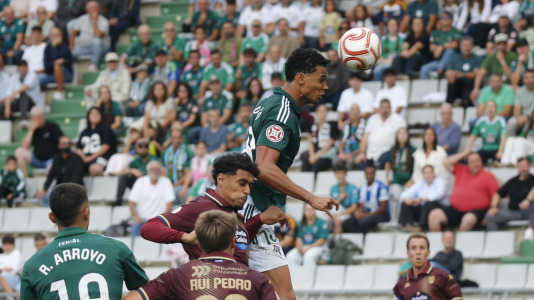 Partido entre el Racing Club Ferrol y el Pontevedra CF