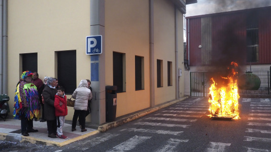 Enterro do momo en Piñeiros (27)