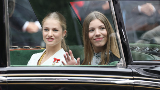 La princesa Leonor jura la Constitución por su 18 cumpleaños (106)