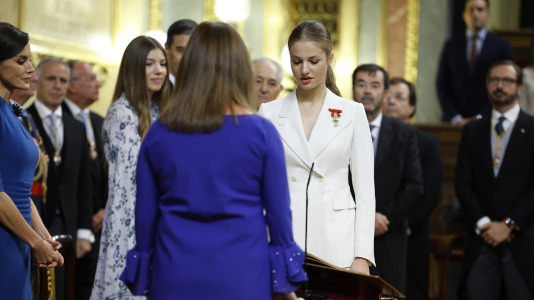 La princesa Leonor jura la Constitución por su 18 cumpleaños (26)