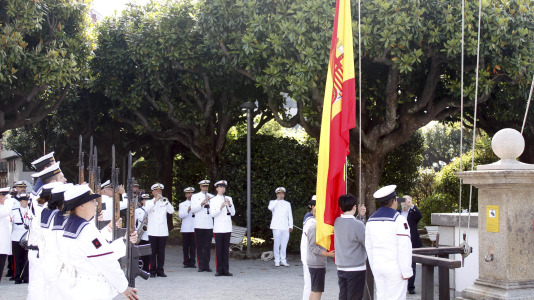 Izado de bandera en Capitania (Gala Polo) (14)