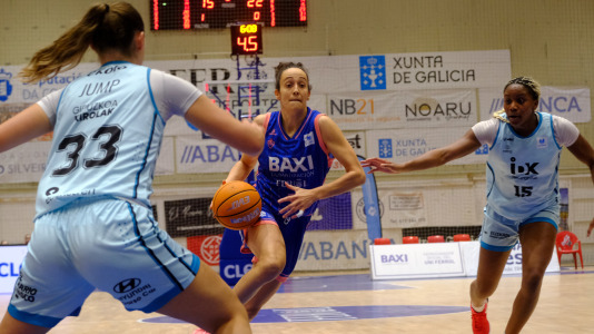 Pabellón A Malata baloncesto Baxi contra IDK Euskotren
