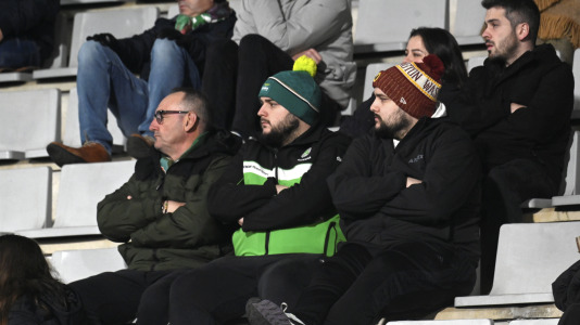 Fútbol. Racing contra Mérida