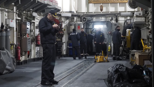 Partida de la fragata Juan de Borbón F-102