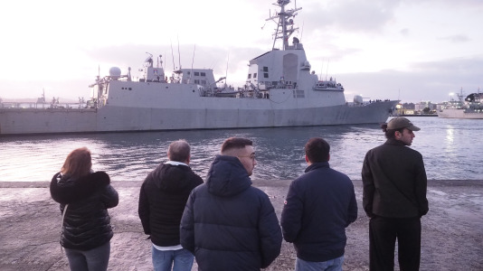 Partida de la fragata Juan de Borbón F-102