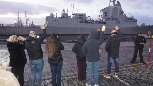 Partida de la fragata Juan de Borbón F-102