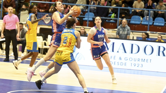 Baloncesto. Baxi Ferrol contra Cadí La Seu