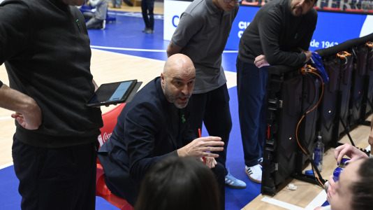 Baloncesto. Baxi Ferrol contra Cadí La Seu