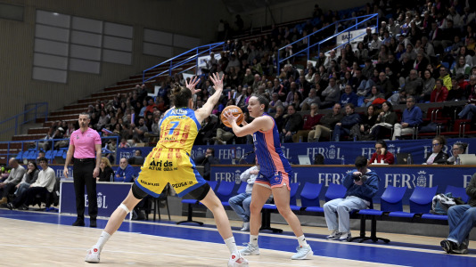Baloncesto. Baxi Ferrol contra Cadí La Seu