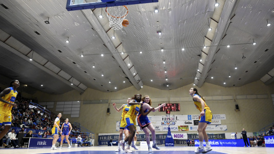 Baloncesto. Baxi Ferrol contra Cadí La Seu