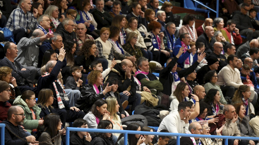 Baloncesto. Baxi Ferrol contra Cadí La Seu