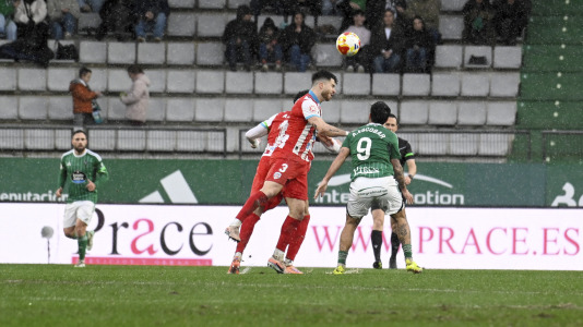 Fútbol. Racing contra Lugo