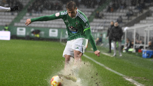 Fútbol. Racing contra Lugo