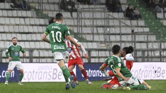 Fútbol. Racing contra Lugo