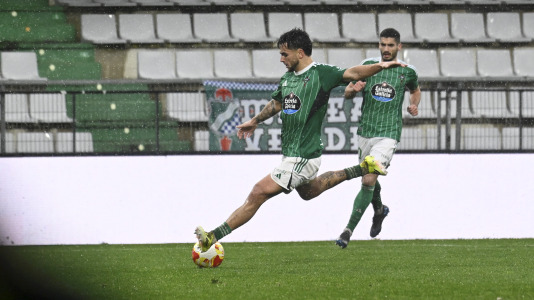 Fútbol. Racing contra Lugo