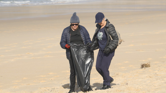 Limpieza playa de Doniños