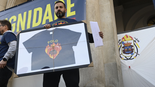 Concentración bomberos en Armas