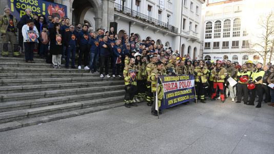 Concentración bomberos en Armas