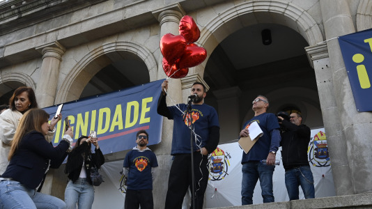 Concentración bomberos en Armas