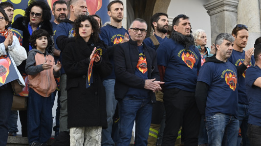 Concentración bomberos en Armas