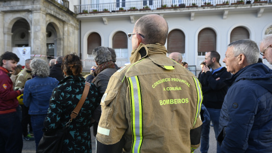 Concentración bomberos en Armas
