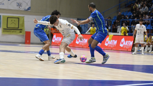 Fútbol sala. O Parrulo contra Valdepeñas