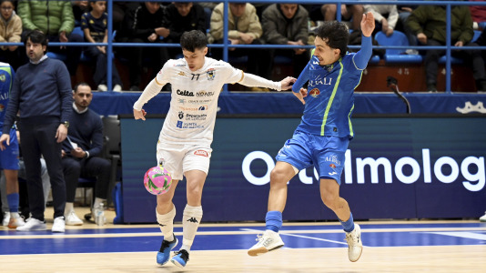 Fútbol sala. O Parrulo contra Valdepeñas