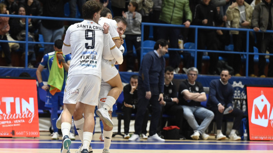 Fútbol sala. O Parrulo contra Valdepeñas