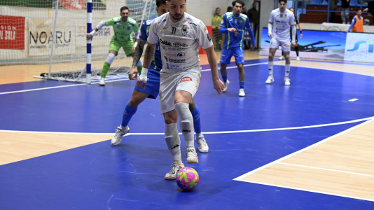 Fútbol sala. O Parrulo contra Valdepeñas