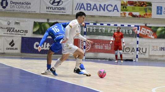 Fútbol sala. O Parrulo contra Valdepeñas