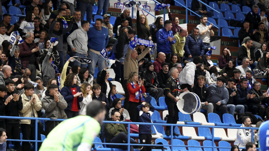 Fútbol sala. O Parrulo contra Valdepeñas
