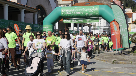 Pontedeume  andaina contra el cáncer