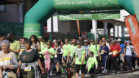 Pontedeume  andaina contra el cáncer