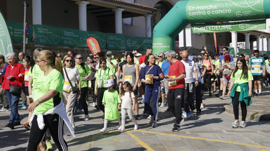 Pontedeume  andaina contra el cáncer