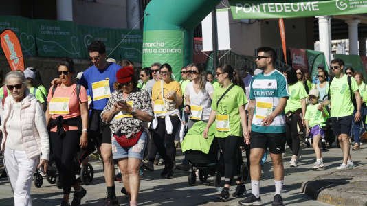 Pontedeume  andaina contra el cáncer