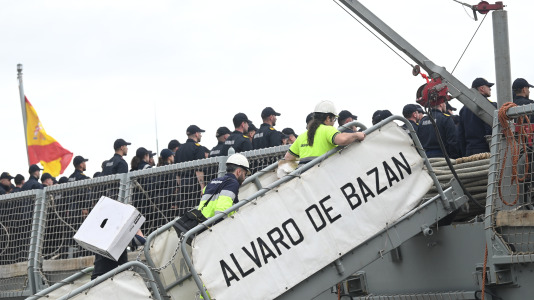 Base Naval de A Graña despedida de la Alvaro de Bazan F 101