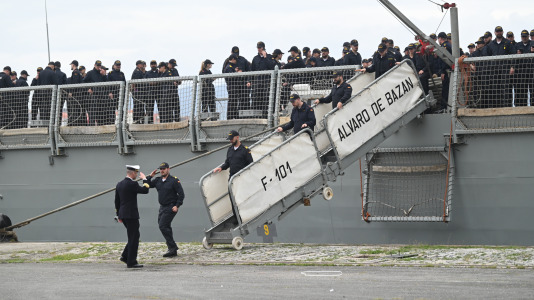 Base Naval de A Graña despedida de la Alvaro de Bazan F 101